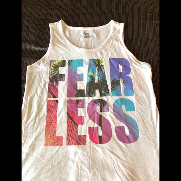 White Graphic Tank Top Fear Less. Size S-M New - Picture 3 of 7